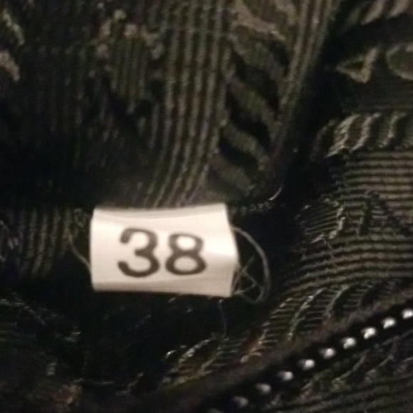 Prada Bag - Picture 7 of 12